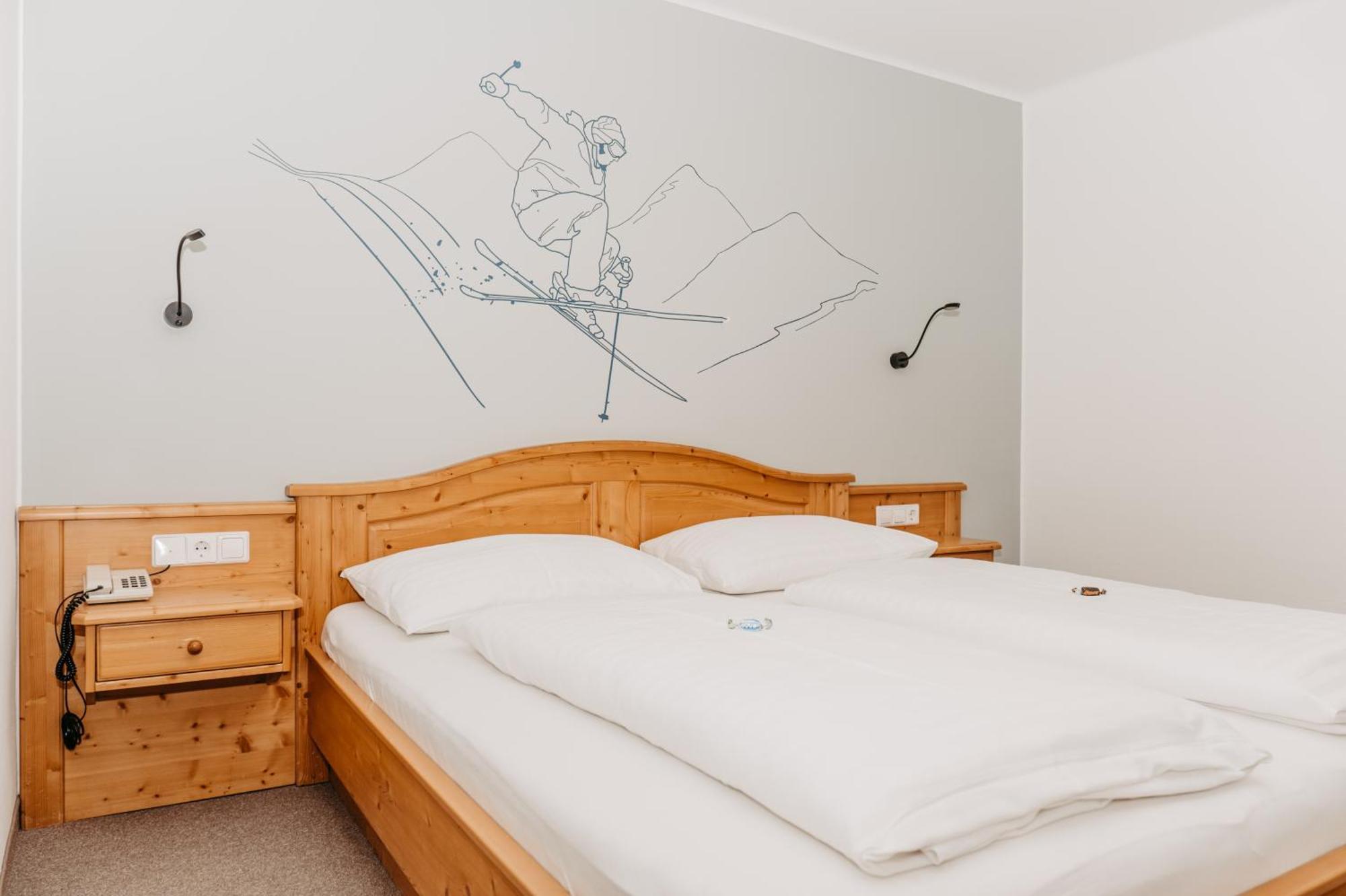 Hotel Gruenwaldkopf Обертауерн Екстер'єр фото