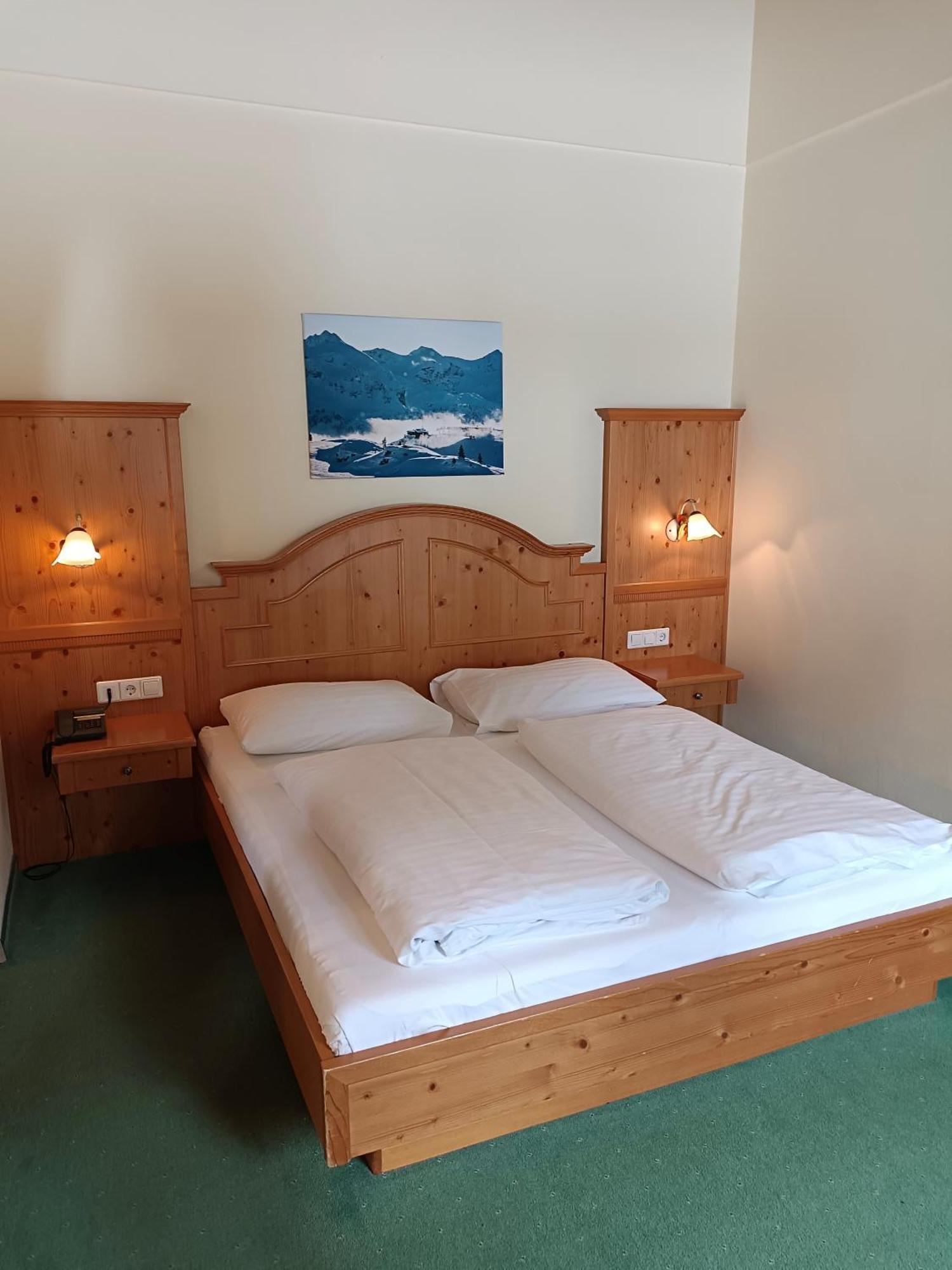 Hotel Gruenwaldkopf Обертауерн Екстер'єр фото