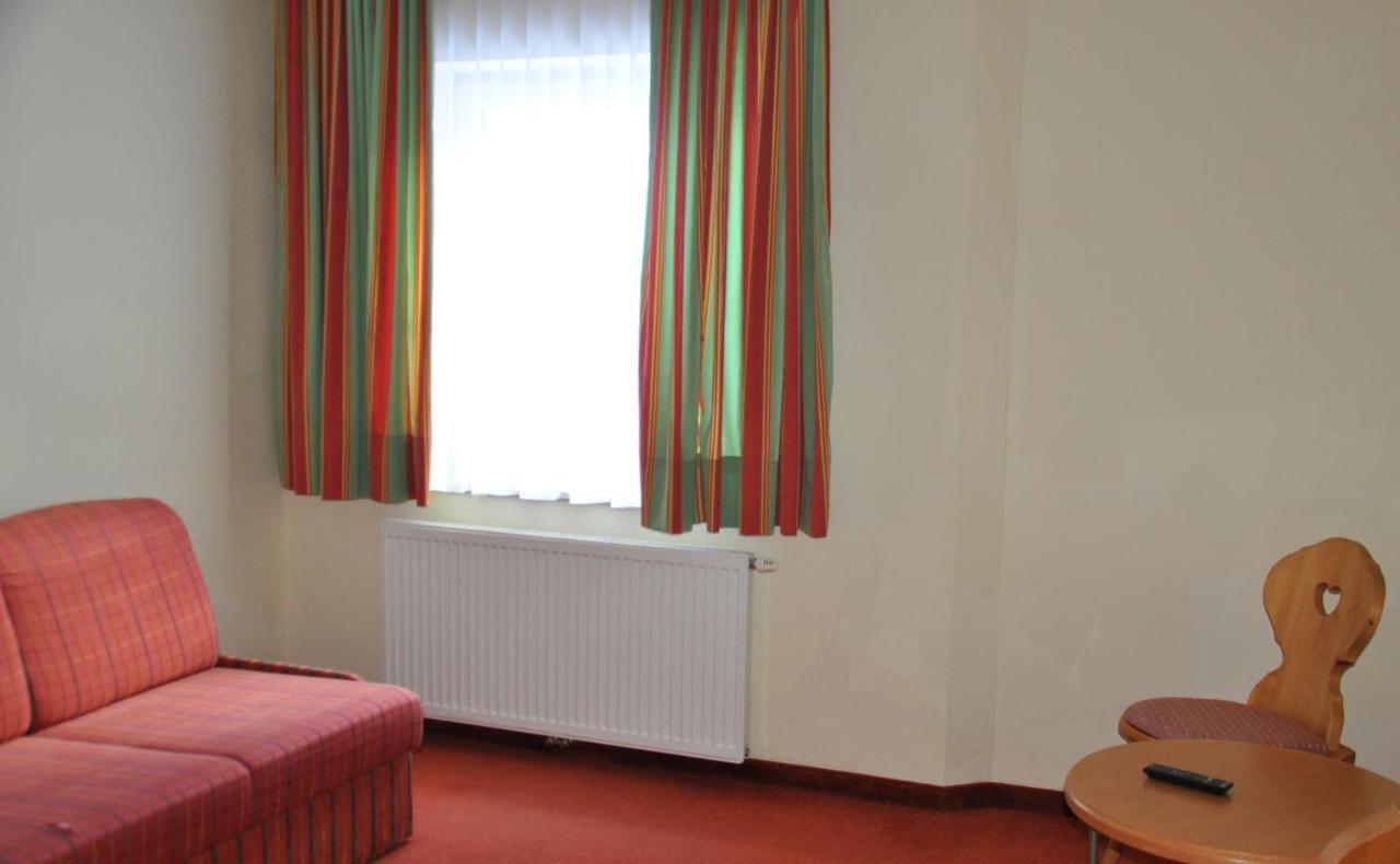 Hotel Gruenwaldkopf Обертауерн Екстер'єр фото